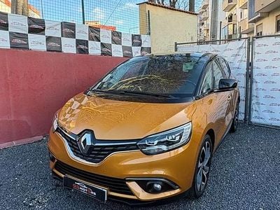Usado Renault Scénic IV Black Edition 140 HP (102 kW) 2019 Laranja Monovolume