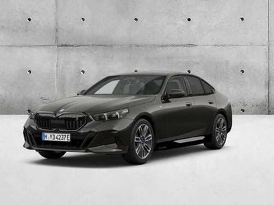 Cinza sophisto metalizada brilhante Usado 2024 BMW i5 Comfort Edition Sedan | € 93.352