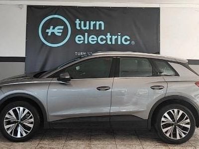 Usado Audi Q4 e-tron 150 kW (204 HP) 2023 Cinzento SUV