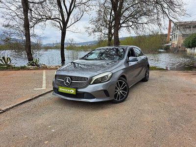 Usado Mercedes A180 Urban 109 HP (80 kW) 2017 Cinza