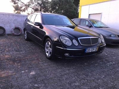 Preto Usado 2003 Mercedes E220 Carrinha | € 6.500 (Super Preço)