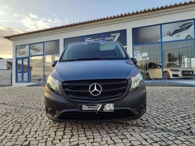 Cinzento Usado 2020 Mercedes Vito Van | € 22.900