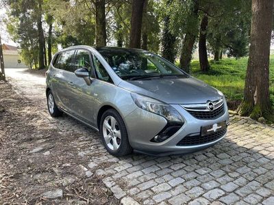 usado Opel Zafira 1.6 CDTi Cosmo