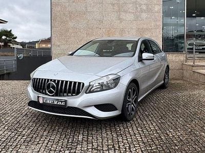 Usado Mercedes A180 109 HP (80 kW) 2015 Cinza