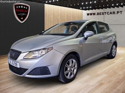 Cinza Usado 2010 Seat Ibiza | € 8.750 (Caro)