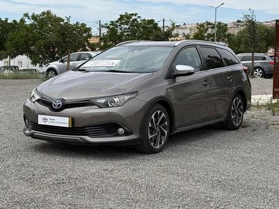 Toyota Auris Hybrid