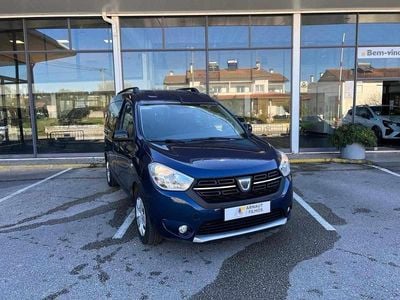 Azul Usado 2019 Dacia Dokker Comfort Monovolume | € 15.900