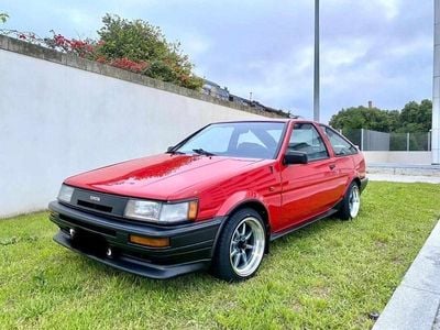 Vermelho Usado 1987 Toyota Corolla | € 26.950