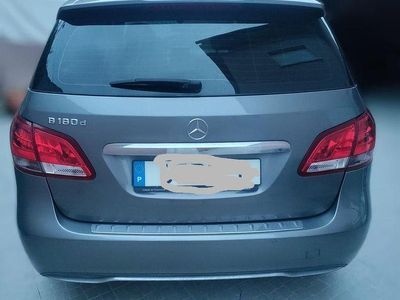 Mercedes B180