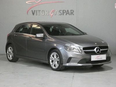 Usado Mercedes A180 Urban 109 HP (80 kW) 2017 Cinza