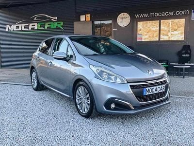 Usado Peugeot 208 102 HP (75 kW) 2019 Cinzento Citadino