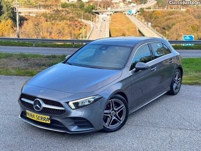 Cinza Usado 2019 Mercedes A180 AMG line Citadino | € 26.990 (Preço elevado)