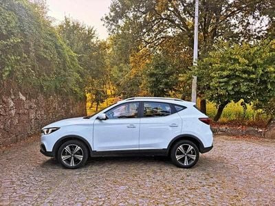 Usado MG ZS Luxury 105 kW (143 HP) 2021 Branco Sedan