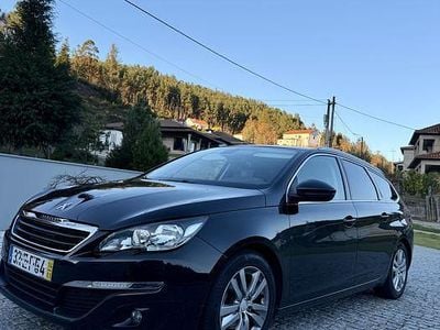 Usado 2014 Peugeot 308 Sedan | € 6.500 (Preço justo)