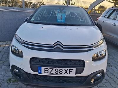 Branco Usado 2019 Citroën C3 PureTech | € 10.900 (Preço justo)