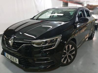 Preto Usado 2021 Renault Mégane IV | € 17.900 (Preço justo)