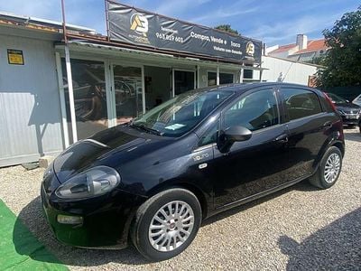 Preto Usado 2015 Fiat Punto Young Citadino | € 8.450 (Preço elevado)