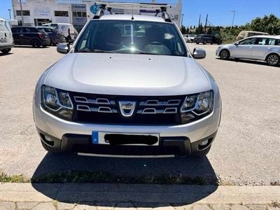 Usado Dacia Duster Prestige 109 HP (80 kW) 2016 Cinzento SUV