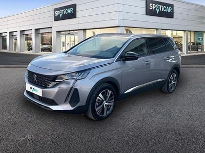 Cinzento Usado 2024 Peugeot 5008 Allure Monovolume | € 30.490 (Preço justo)