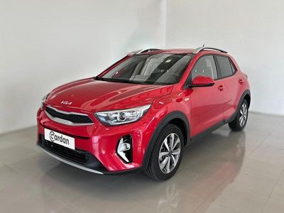 Vermelho Usado 2025 Kia Stonic SUV | € 16.400 (Bom preço)