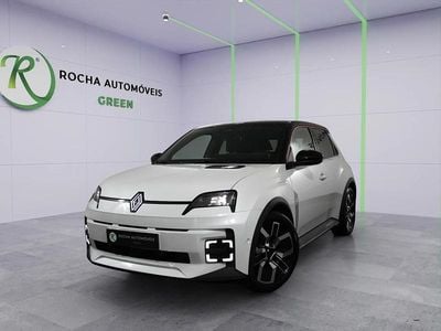 Usado Renault 5 E-Tech Komfort 110 kW (150 HP) 2025 Branco Sedan