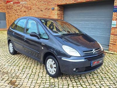 Cinzento Usado 2005 Citroën Xsara Picasso Monovolume | € 3.990 (Preço justo)
