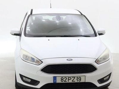 Usado 2015 Ford Focus Sedan | € 5.999 (Bom preço)