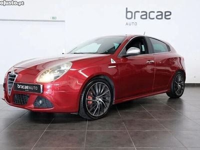 Vermelho Usado 2011 Alfa Romeo Giulietta Quadrifoglio Verde Citadino | € 13.500