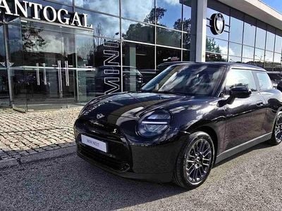 Usado Mini Cooper SE Essential 160 kW (218 HP) 2024 Preto Citadino