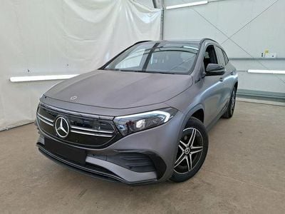 Cinza Usado 2022 Mercedes EQA250 AMG line SUV | € 34.900 (Preço justo)