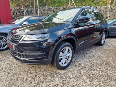 Usado Skoda Karoq Style 110 HP (80 kW) 2021 Preto SUV