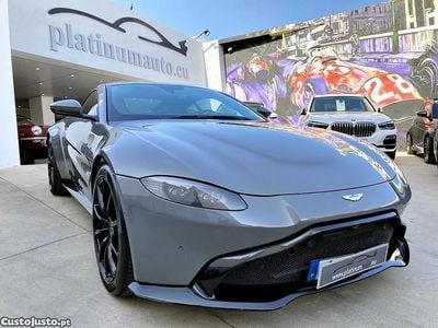 Cinza Usado 2019 Aston Martin V8 Vantage Coupé | € 139.950