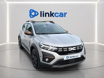 Cinzento Usado 2024 Dacia Sandero | € 17.500 (Preço justo)