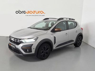 Cinzento Usado 2023 Dacia Sandero Extreme SUV | € 17.500 (Preço elevado)