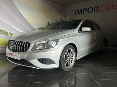 Cinza Usado 2014 Mercedes A180 Urban Sedan | € 15.500