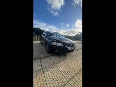 Usado Volvo V70 136 HP (100 kW) 2009 Preto Carrinha