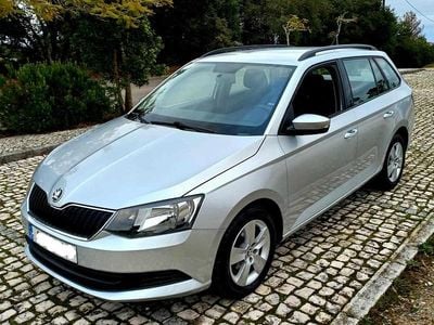 Usado Skoda Fabia 75 HP (55 kW) 2017 Cinzento Carrinha