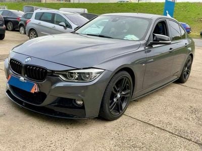 Cinzento Usado 2016 BMW 320 | € 20.900 (Caro)