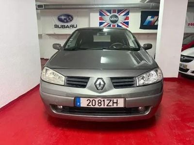 Cinza escuro Usado 2004 Renault Mégane II Citadino | € 3.250 (Preço justo)
