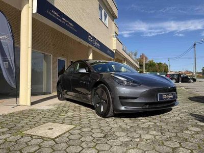 Usado Tesla Model 3 Standard Range Plus 225 kW (306 HP) 2022 Cinza escuro Sedan