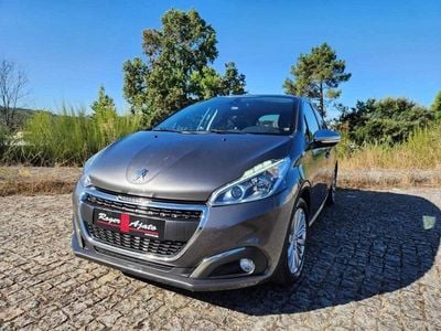 Usado Peugeot 208 Allure 102 HP (75 kW) 2018 Antracite Citadino