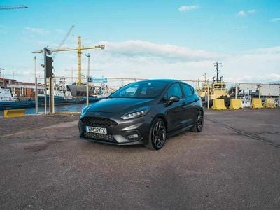 Cinzento Usado 2020 Ford Fiesta ST Citadino | € 22.900 (Preço justo)