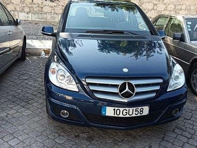 Mercedes B180