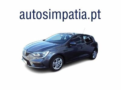 Usado Renault Mégane IV 95 HP (69 kW) 2019 Cinzento