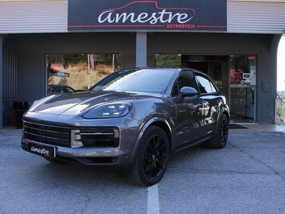Usado Porsche Cayenne S E-Hybrid Black Edition 519 HP (381 kW) 2025 Cinza SUV
