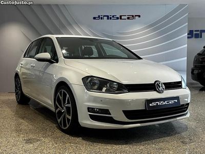Branco Usado 2016 VW Golf VII Trendline Citadino | € 14.900 (Caro)