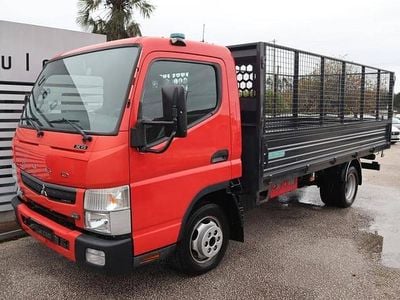 Vermelho Usado 2021 Mitsubishi Canter | € 38.900 (Preço elevado)