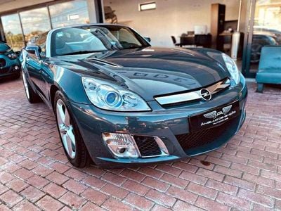 Usado Opel GT 264 HP (194 kW) 2010 Cinza Cabrios