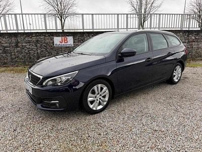 Usado Peugeot 308 SW 120 HP (88 kW) 2018 Azul Carrinha