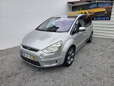Cinza Usado 2009 Ford S-MAX Titanium Monovolume | € 4.250 (Bom preço)
